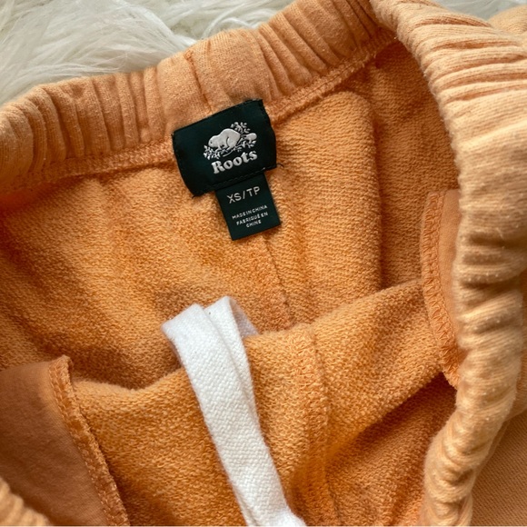 Roots Sweatshorts XS - Picture 2 of 3